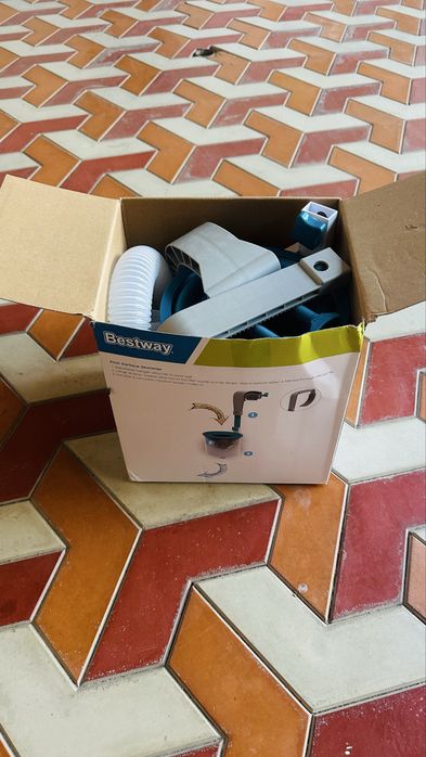 Продам скиммер Bestway Flowclear для бассейна  [новый)