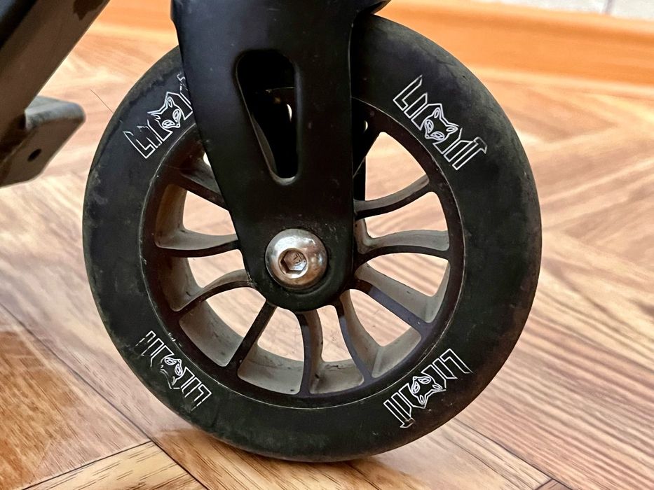 Трюковой самакат Limit