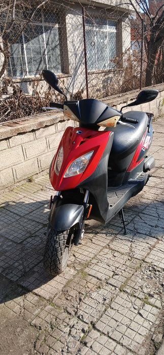 Кимко 2016 г. 4 т. Запазено и читаво