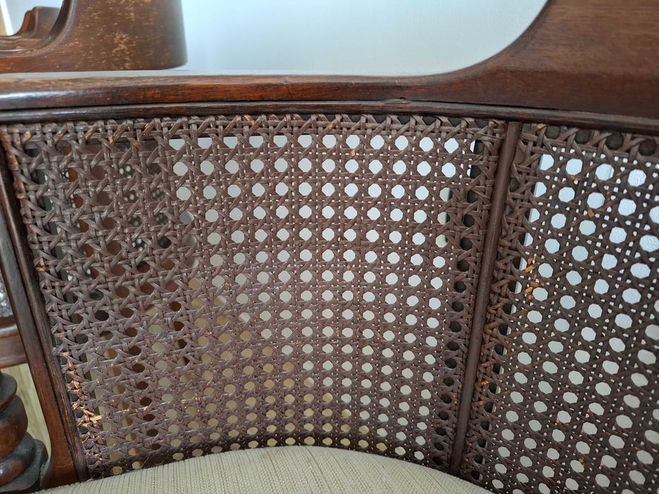 Антикварен Трапезен Комплект