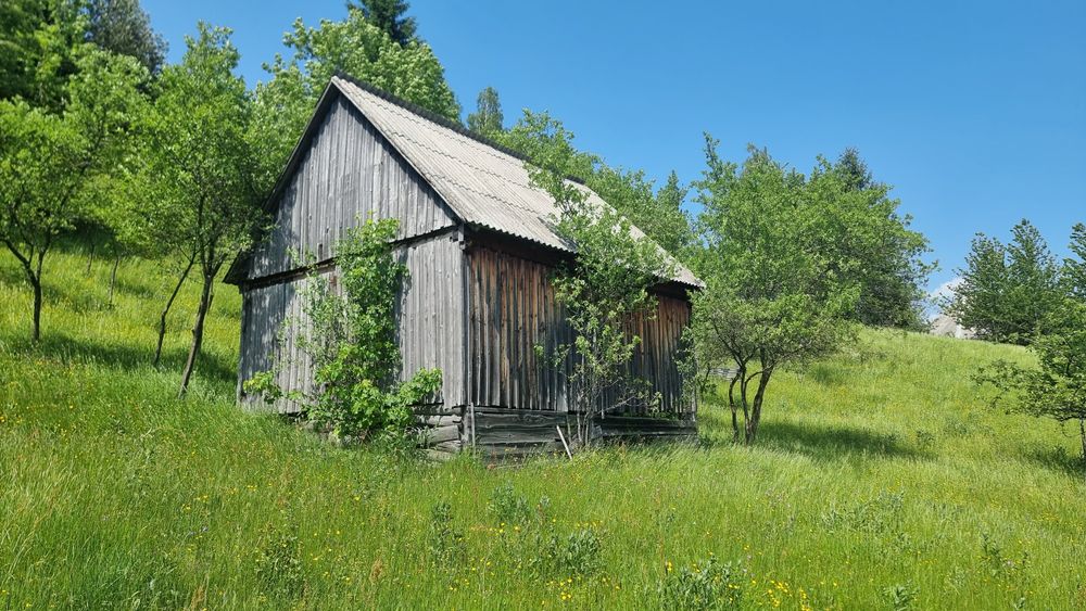 Vând două grajduri/cabane/magazii demontabile – ideal pentru relocare!