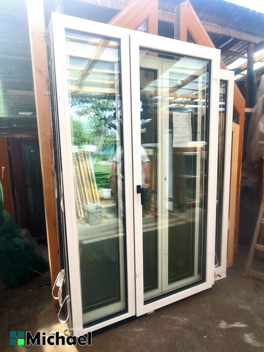 Usa terasa lemn stratificat,Tripan,Internorm,Austria ( LII)