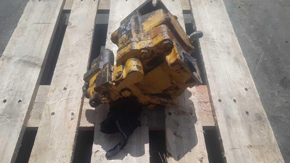 Pompa hidraulica buldozer Caterpillar D6