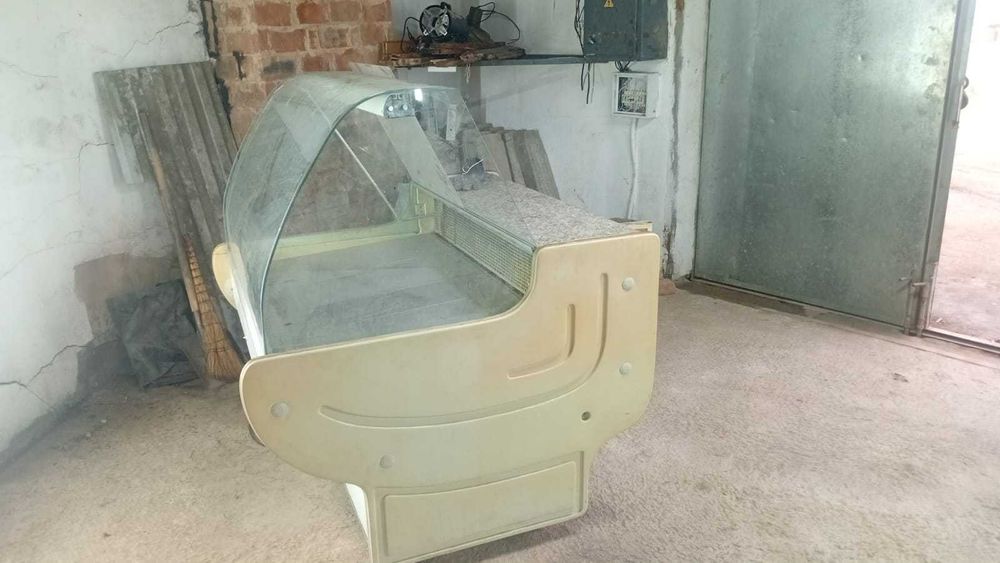 Витрины холодильник