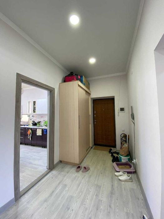 Продам 2х комн кв Батыс