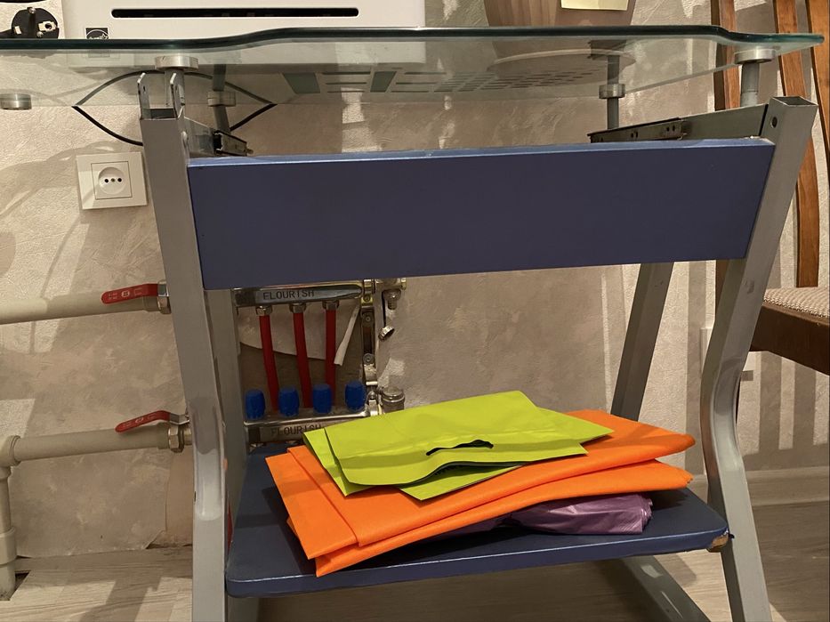 Компьютерный столик