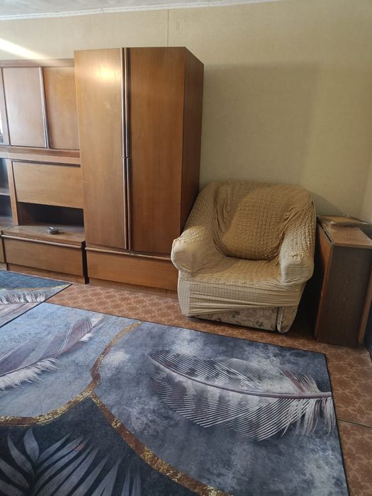 Сдаётся 1.5 за 100000( Пристань)