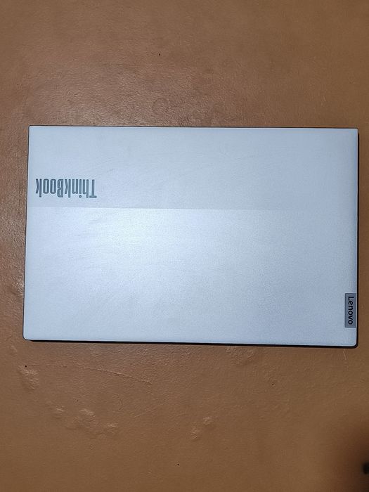 Noutbuk core i3 180°