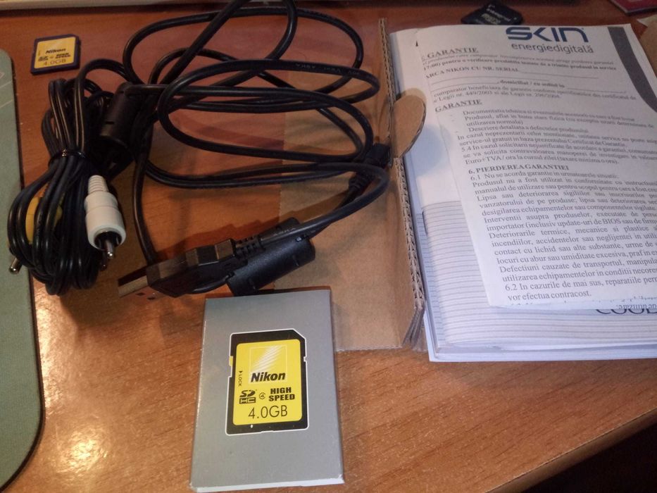 Nikon L110. Nou, se vinde cu toate accesoriile.