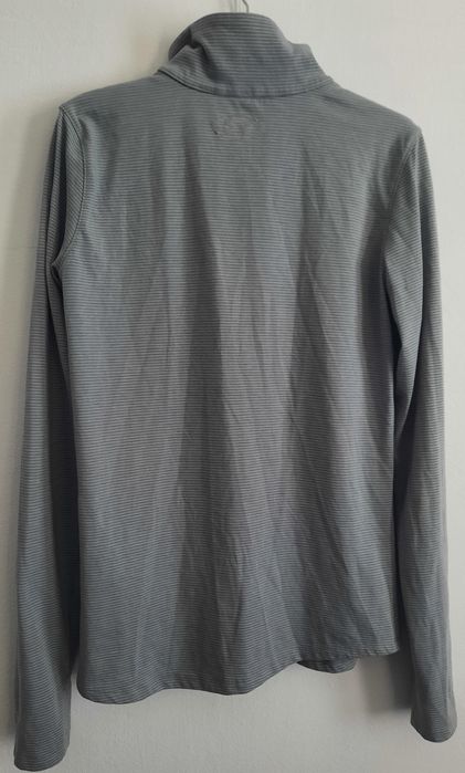 Under Armour сива спортна блуза