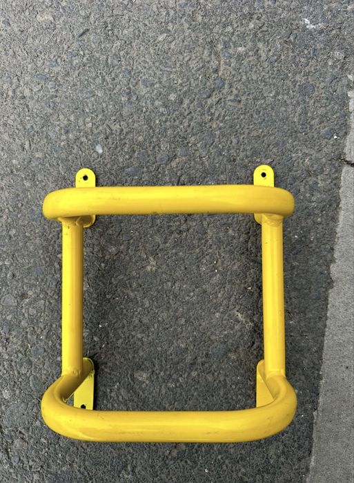 Protecție metalică pentru butoni urgența