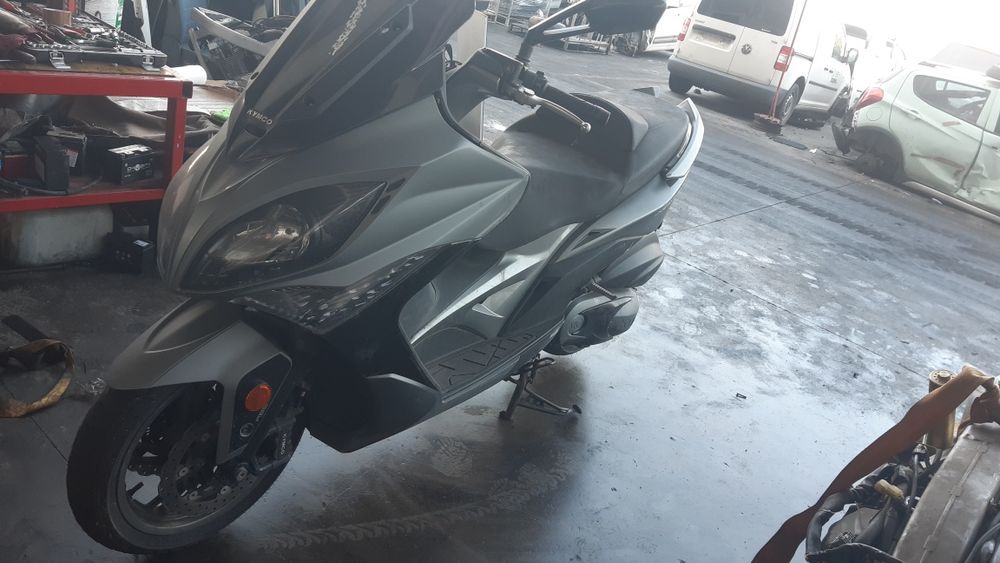 Кимко Ексайтинг (Kimco X-citing 300 R, 400 i )-На части