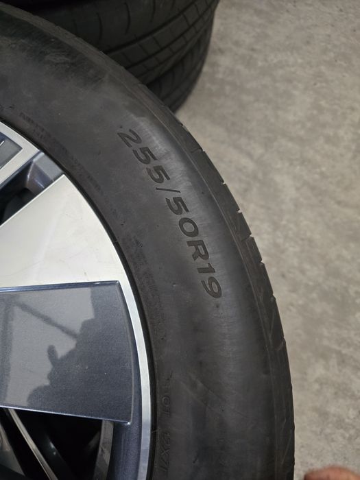 4 Броя 235/55/19 // 255/50/19 Hankook 5mm 23dot Спорт пакет
