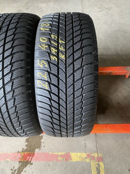 Anvelope iarna 225/40/18 Bridgestone Blizzak LM001 RFT 225 40 18 R18