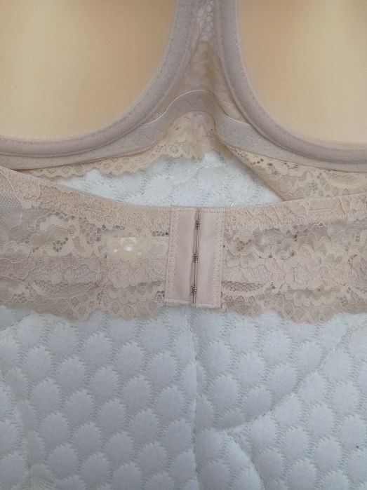 Продам бюстгальтер