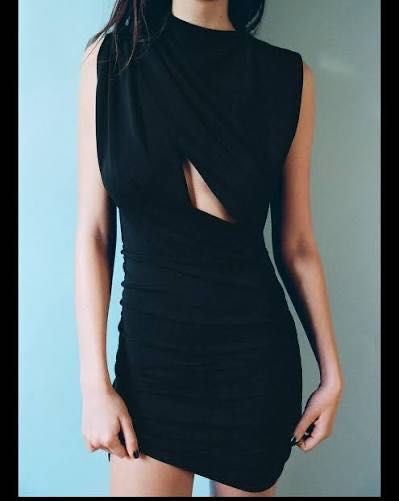 Елегантна черна рокля Zara