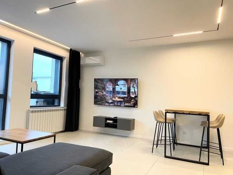 Продава се Тристаен апартамент в София, Младост 4 - 90 кв.м за 2500 €/кв.м - Снимка #1