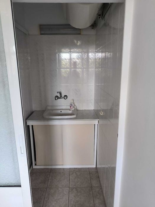 Дава се под наем Магазин в Карлово - 55 кв.м за 275 € - Снимка #7