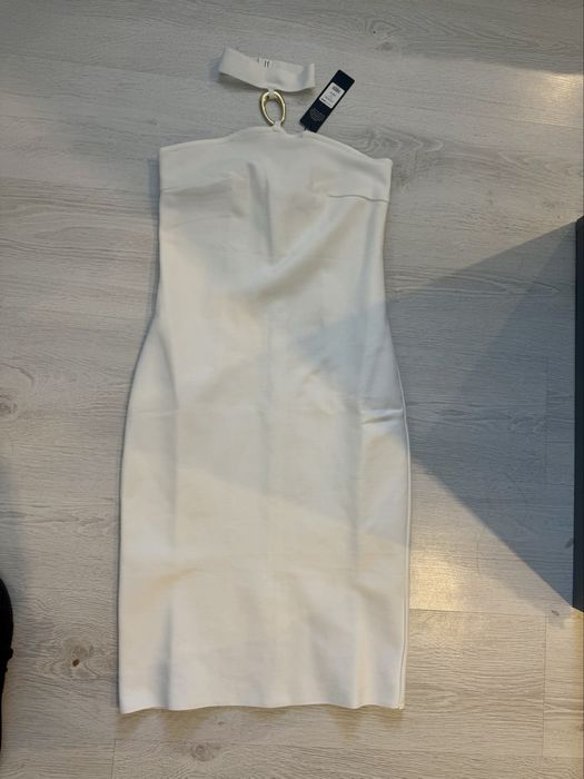 Нова бяла бандажна рокля