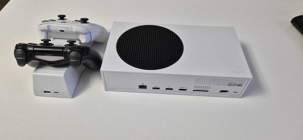 X-BOX SERIES s 512GB +jocuri cumpărate