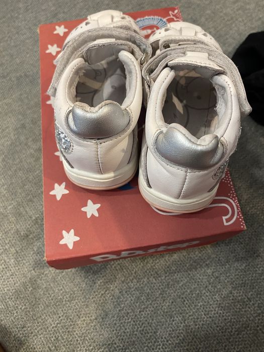 Детски сандали и пантофи цена за 3броя