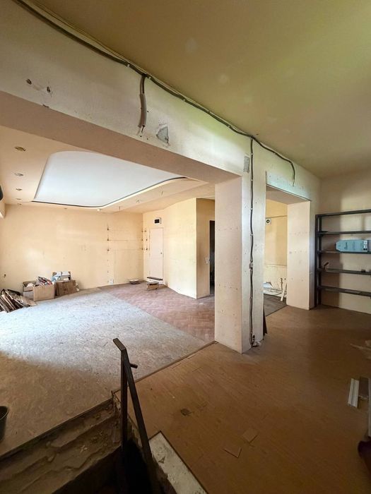 Нежилое Минор Метро 53м2/1/4 жой Зур  1500уе