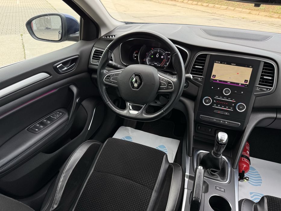 Renault Megane 4 Intens 1.5 dci 110 cp ,fabr. 2017 , Lumini Ambientale , Led , Camera , Multi Sense , Carte Service + Raport Nap !!