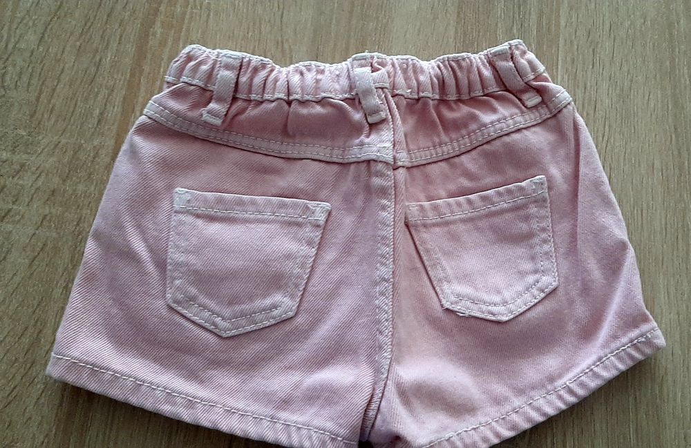 Играчки  за количка,кошара и Музикална играчка със  светлинни ефекти и
