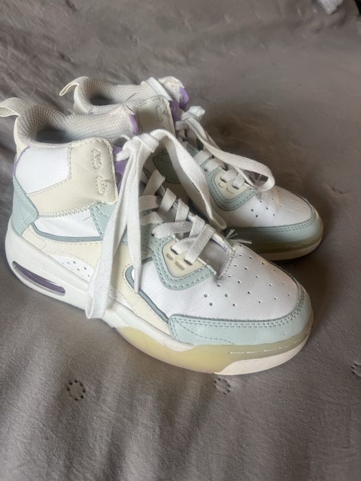 Кожен кец- Бял ZARA