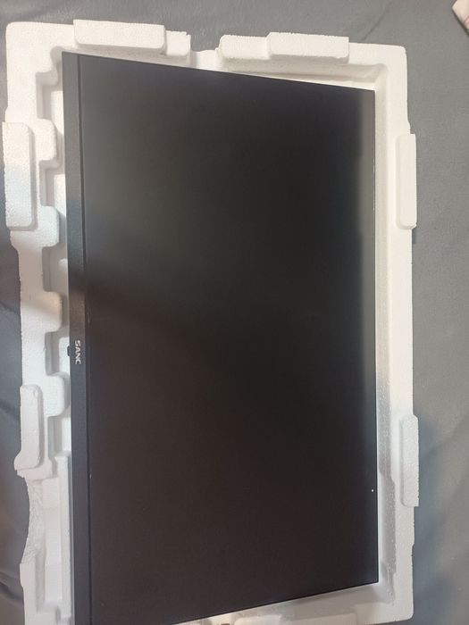 ПРОДАМ монитор  Sanc