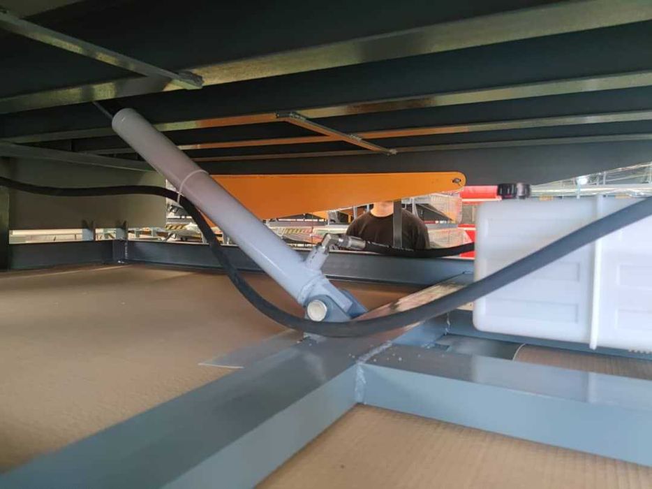 Продается уравнительная платформа со склада в г. Ташкенте