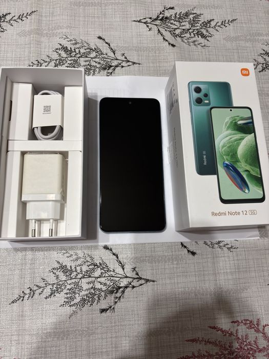 Продавам REDMI NOTE 12 5G 128GB