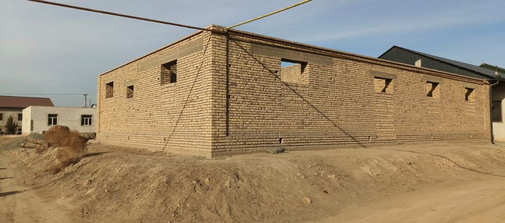 Avazdunakda uy sotiladi