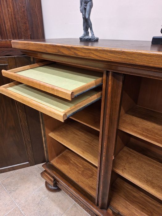 Комод,  скрин, бюфет,  шкаф с дърворезба