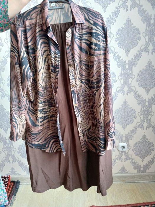 Женский одежда размер 54-56