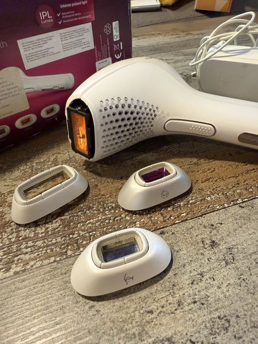 Фотоепилатор Philips Lumea