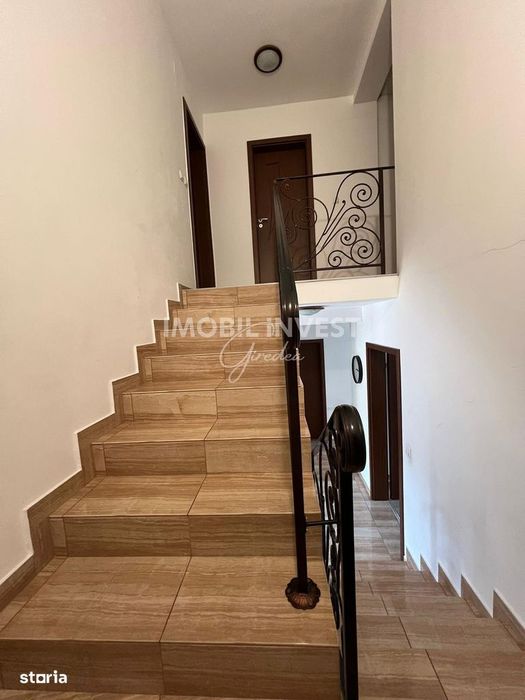 Superoferta! Casa 190 mp utili, 4 camere,3 bai, garaj!