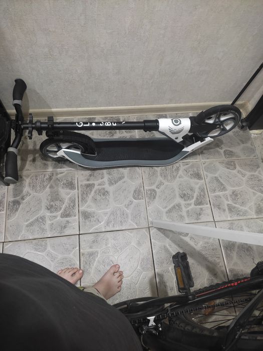 Самокат не трюковой