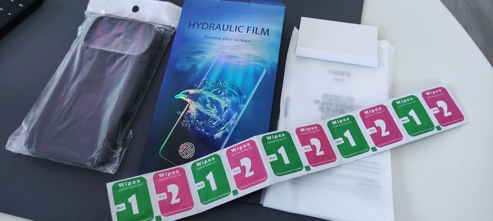 Set husa IPHONE 17 PRO + 5 protectii ecran hydrogel