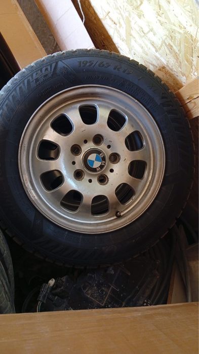Продам диски с резиной 195/65/15