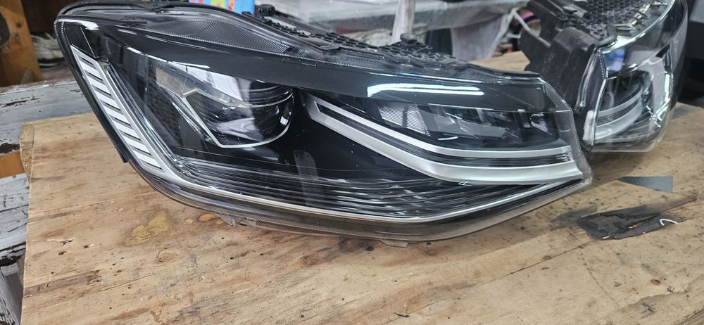 Фарове за Vw caddy след 2020г bi led