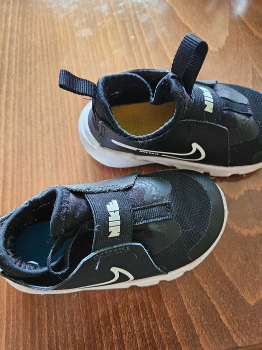 Продам детски обувки