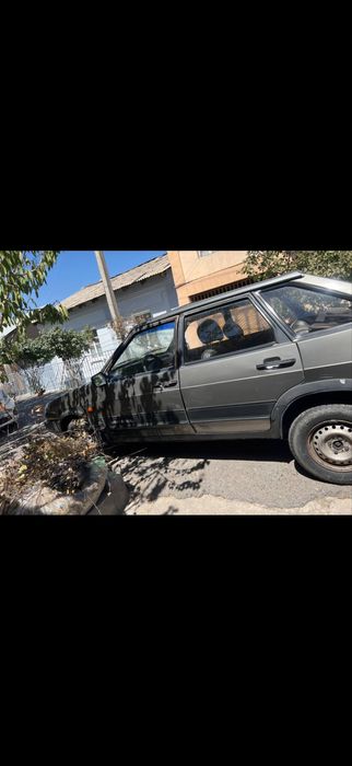 Автомобиль ваз лада2109