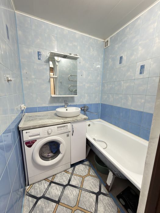 Продам 4х комн кв район Север-Восток