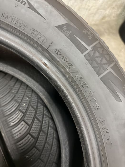 225/55/16 Nexen 4бр дот21