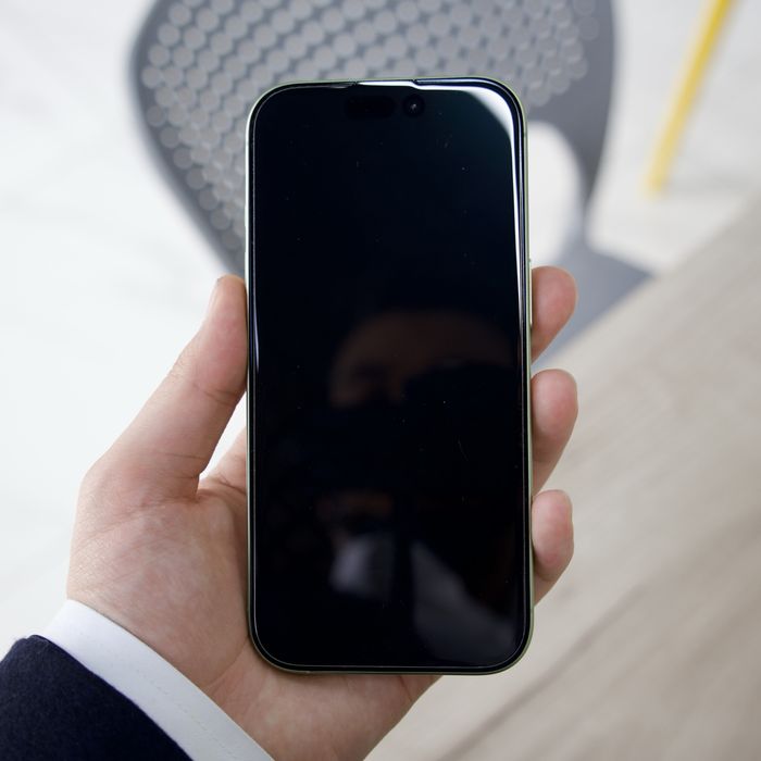 Iphone 17 Sotiladi | Korobka & Document Joyida