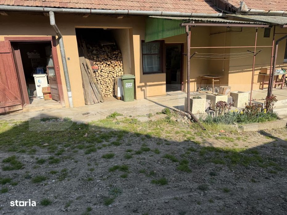 Casa de vanzare in suprafat de 90 mp cu 583 mp teren, loc. Zalau zona