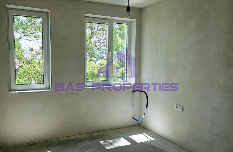 Продава се Тристаен апартамент в София, Банишора - 91 кв.м за 2193 €/кв.м - Снимка #3