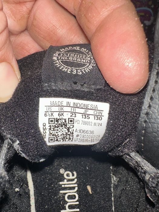 Маратонки Адидас 23 номер