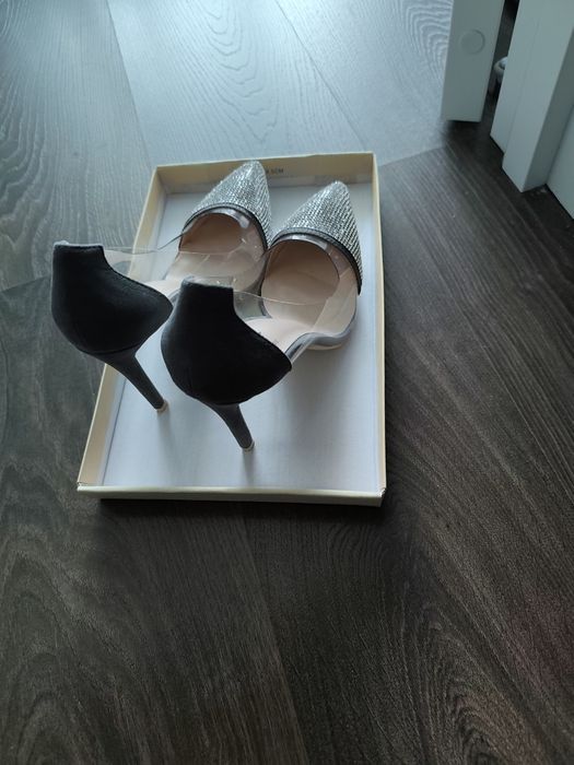 Продаются туфли женские